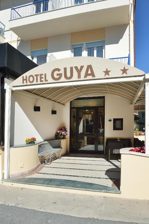 Hotel Guya Varraze Exterior foto